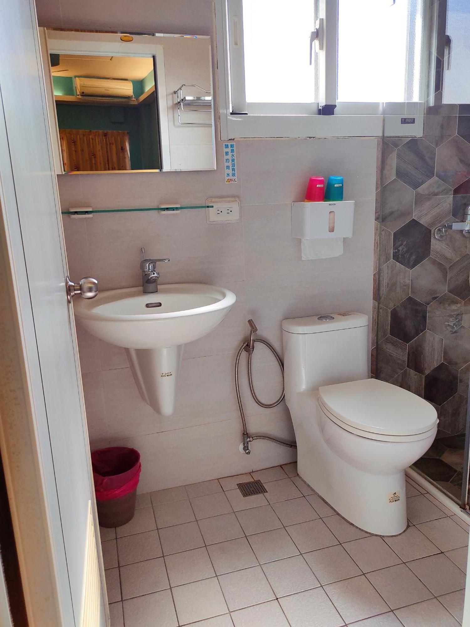 Ellie House Bed & Breakfast Xiaoliuqiu Bagian luar foto
